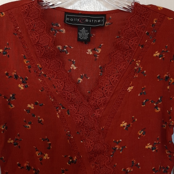 Floral wrap crop top - Picture 1 of 3